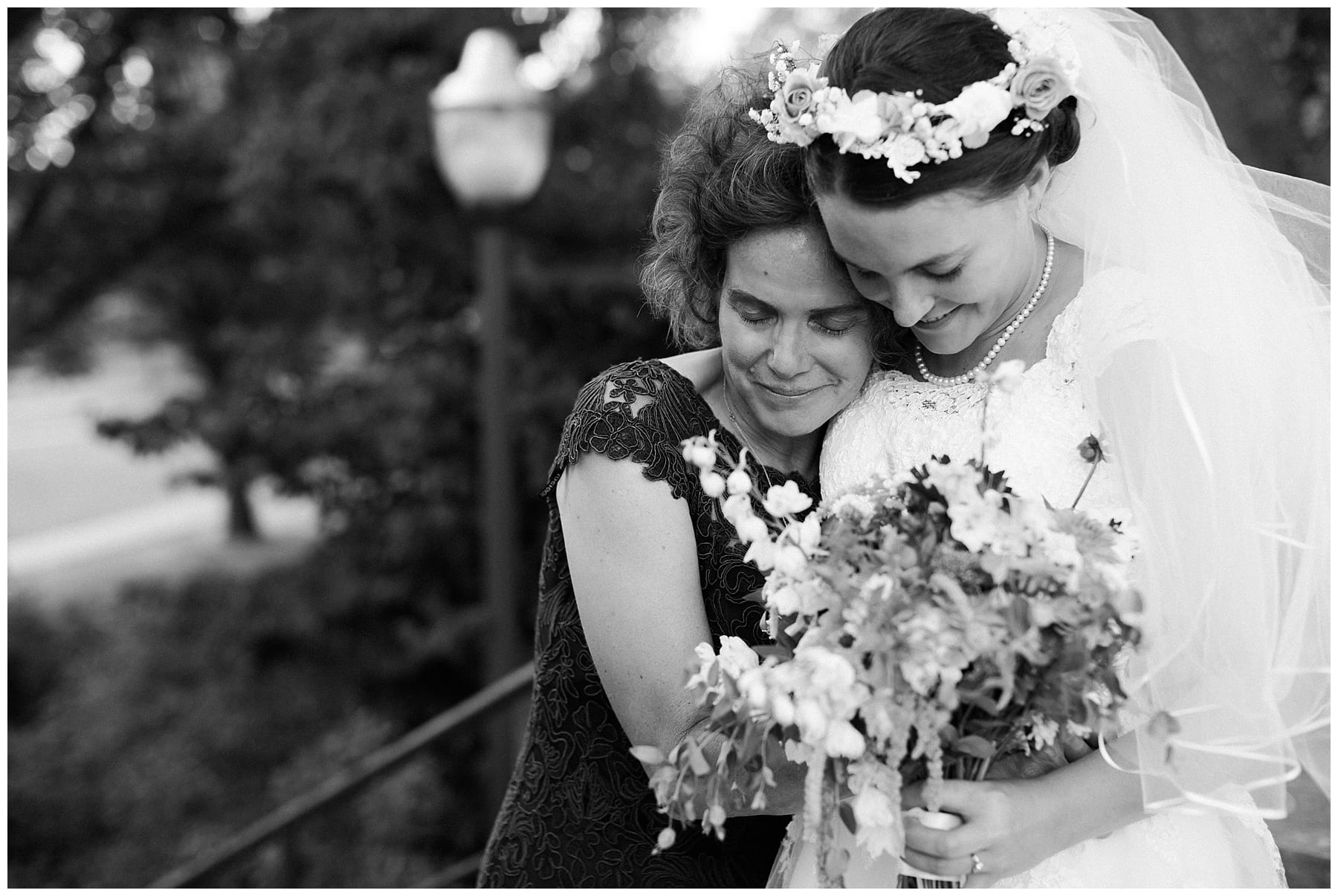 Danielle-Defayette-Photography-Virginia-Tech-Wedding-14.jpg