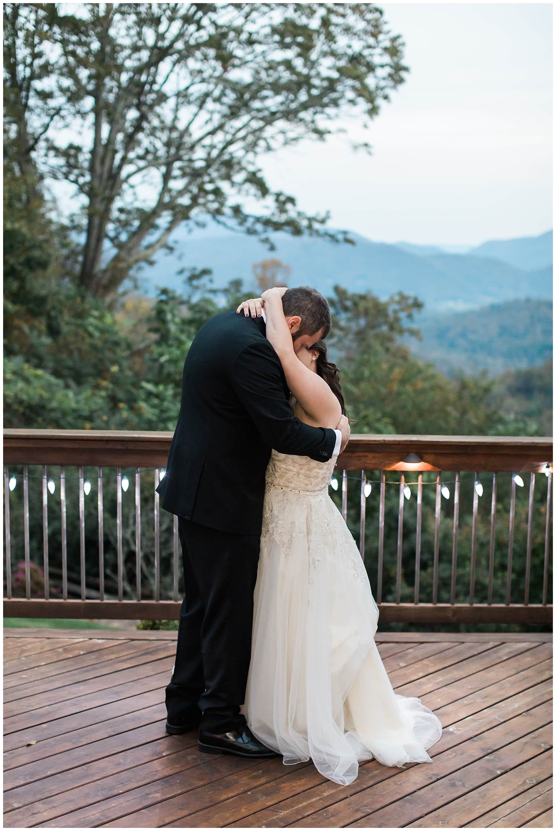 Danielle-Defayette-Photography-Asheville-Outdoor-Elopement-Wedding_0024.jpg