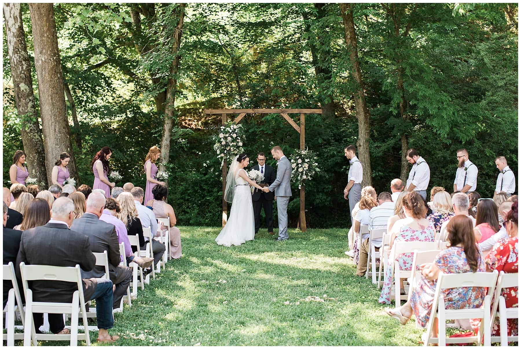 Danielle-Defayette-Photography-Daras-Garden-Knoxville-Wedding_0028.jpg