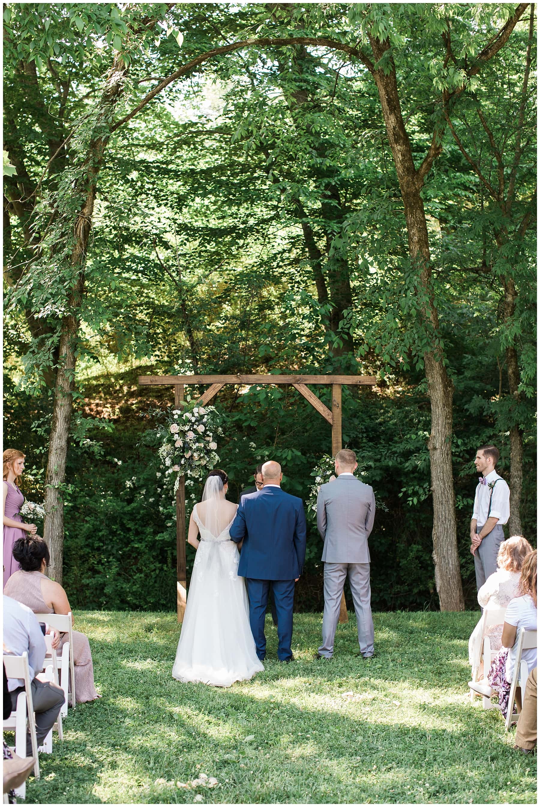 Danielle-Defayette-Photography-Daras-Garden-Knoxville-Wedding_0034.jpg