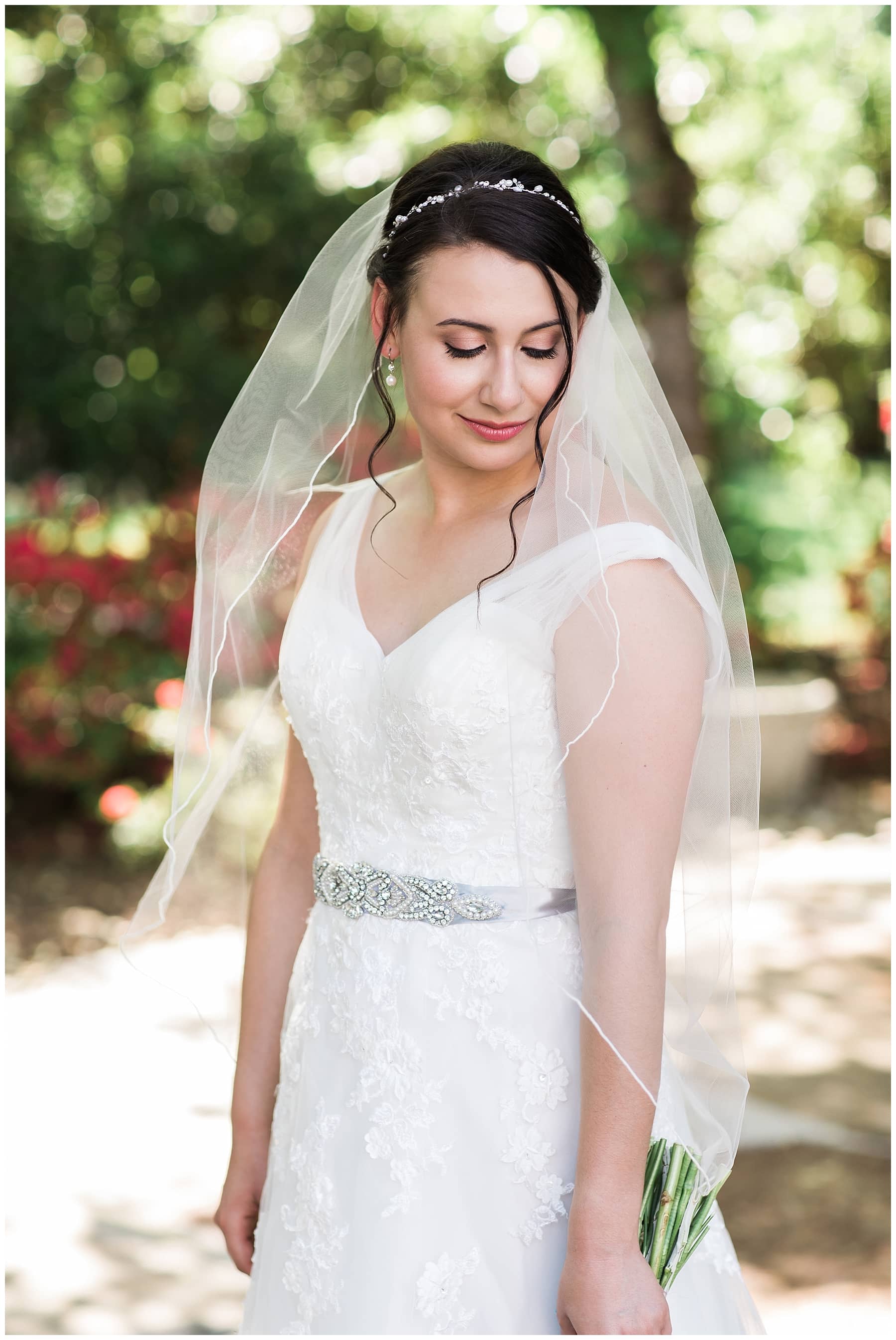 Danielle-Defayette-Photography-Daras-Garden-Knoxville-Wedding_0044.jpg