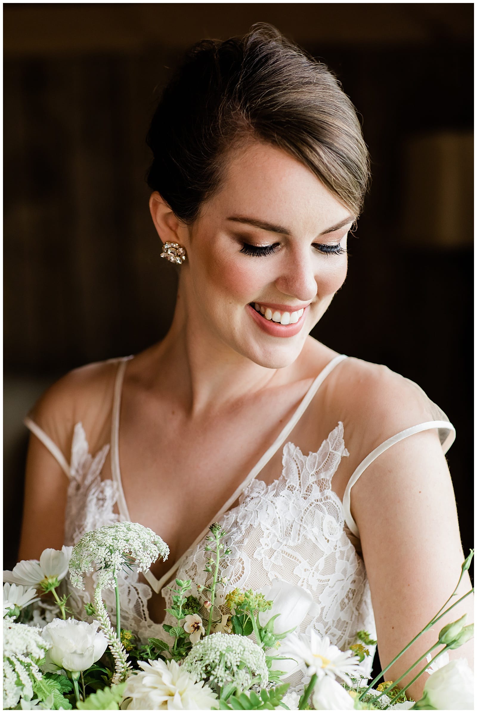Danielle-Defayette-Photography-Middle-Fork-Barn-Wedding-Abingdon-VA_0007.jpg