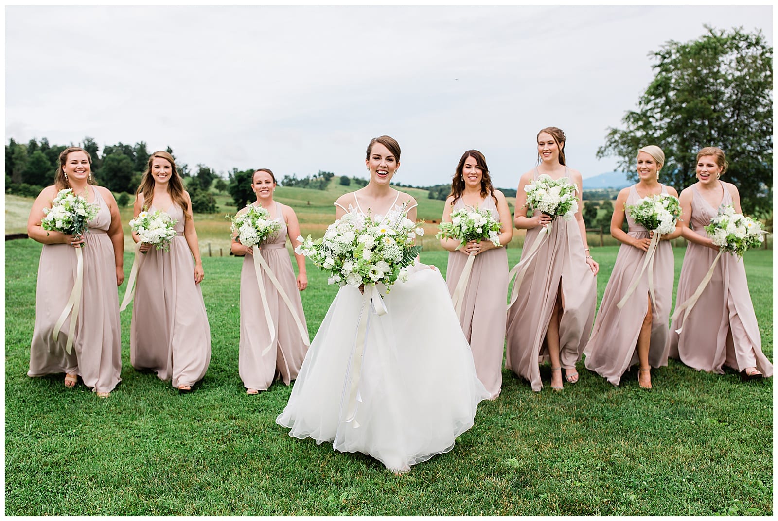 Danielle-Defayette-Photography-Middle-Fork-Barn-Wedding-Abingdon-VA_0020.jpg
