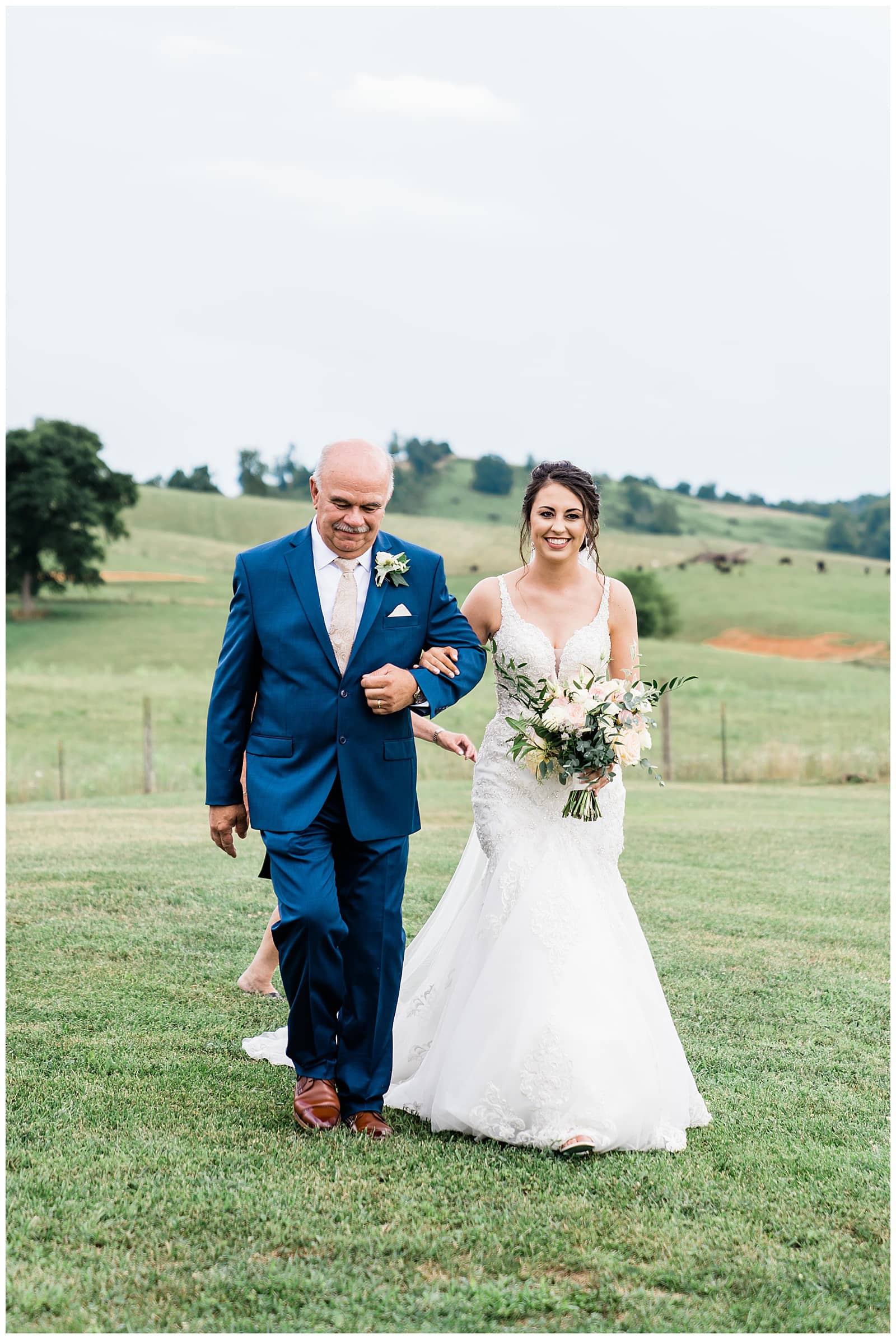 Danielle-Defayette-Photography-Middle-Fork-Barn-Wedding-VA-2020_0023.jpg