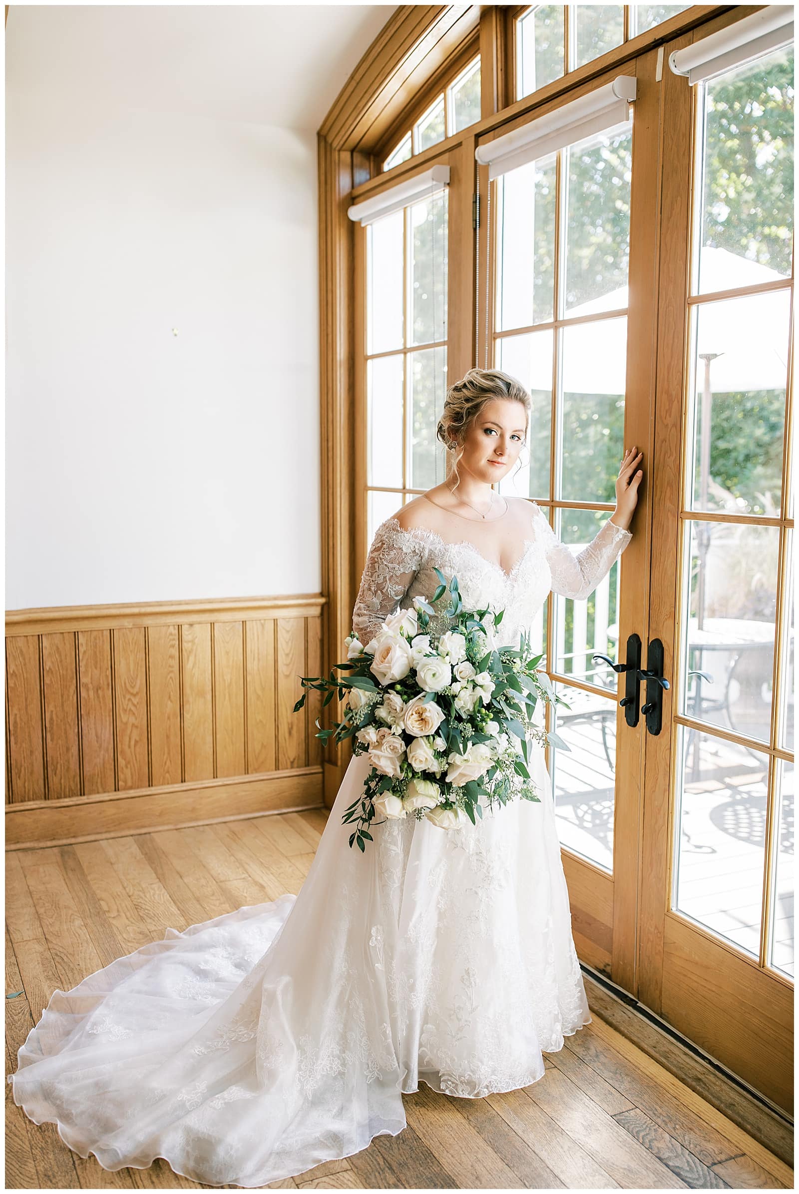 Danielle-Defayette-Photography-Castle-Hill-Cider-Wedding-Charlottesville-2020_0011.jpg