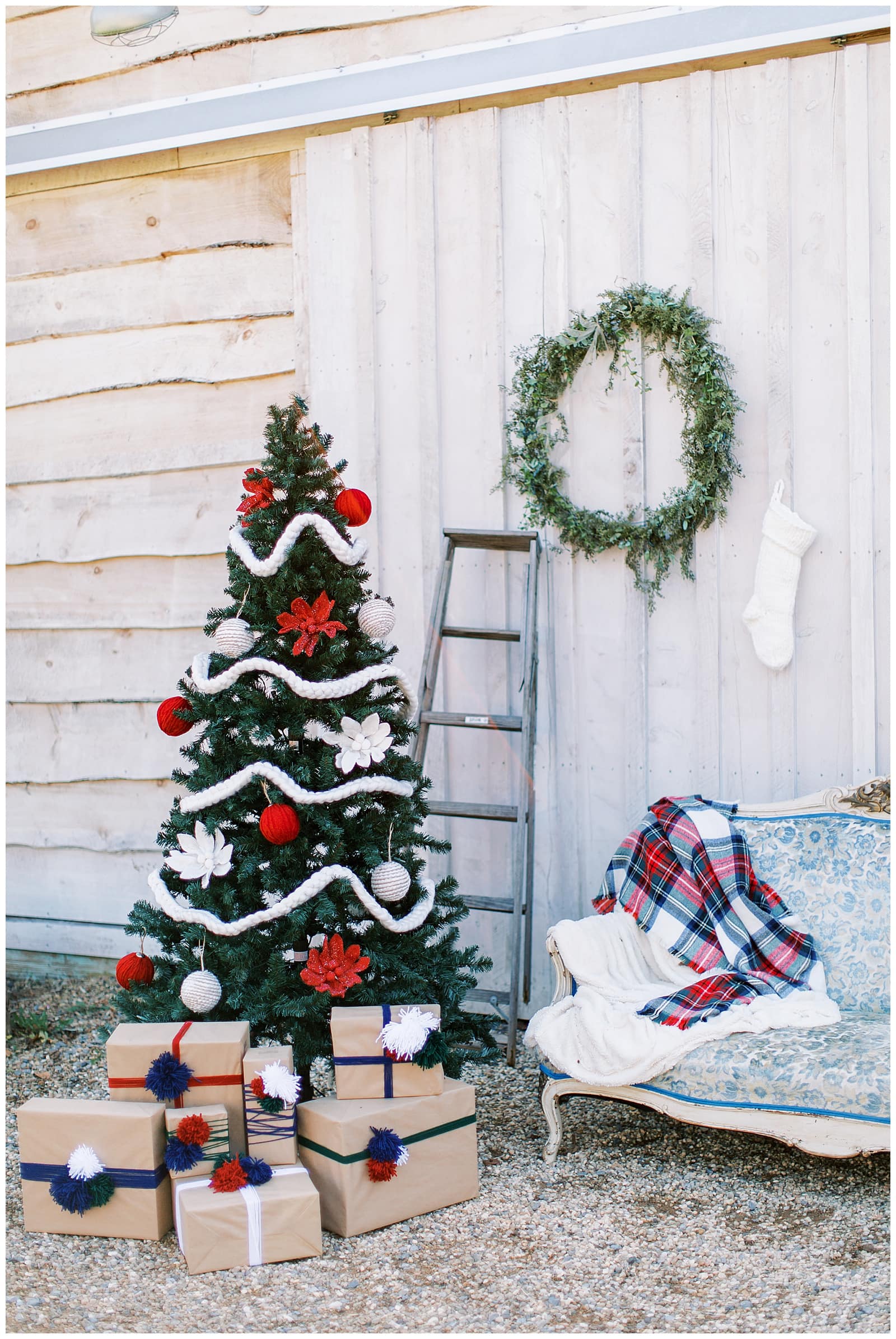 The-Side-Porch-Holiday-Photos-2020-Danielle-Defayette-Photography_0015.jpg