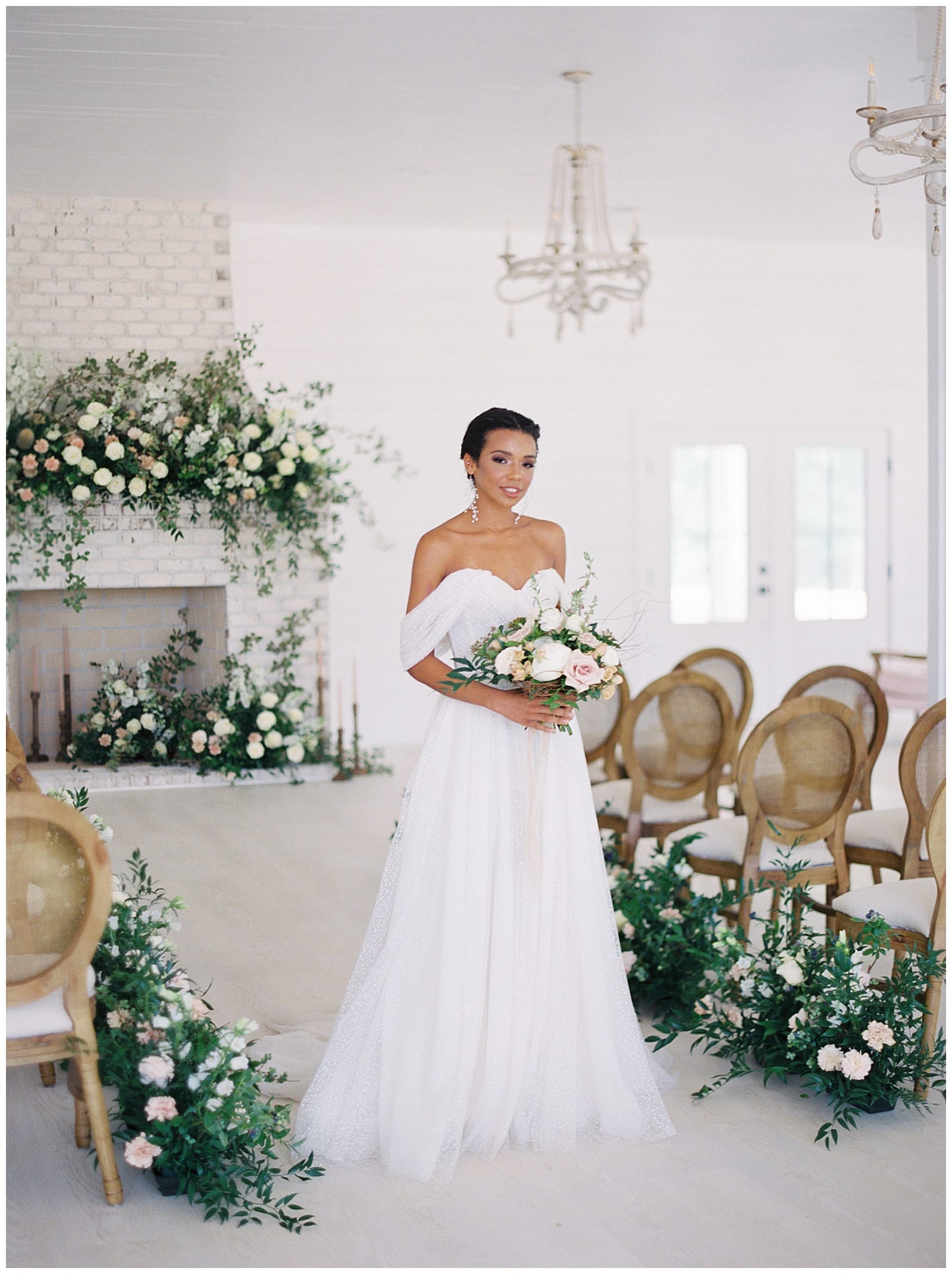 Ivy-Rose-Barn-2021-Wedding-Danielle-Defayette-Photography_0004.jpg