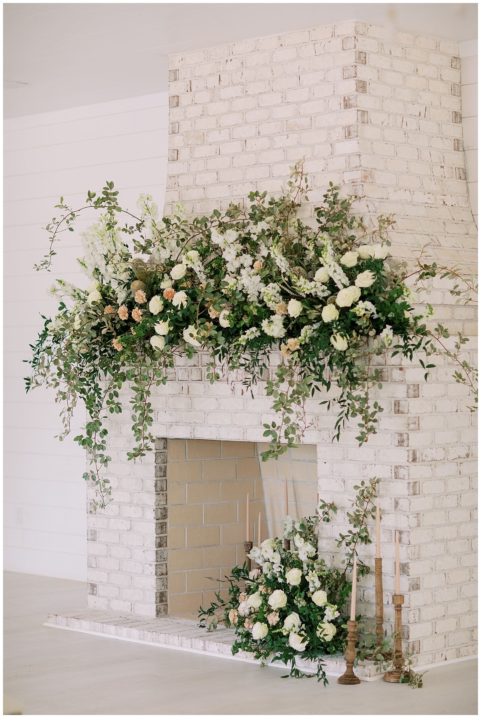 Ivy-Rose-Barn-2021-Wedding-Danielle-Defayette-Photography_0014.jpg