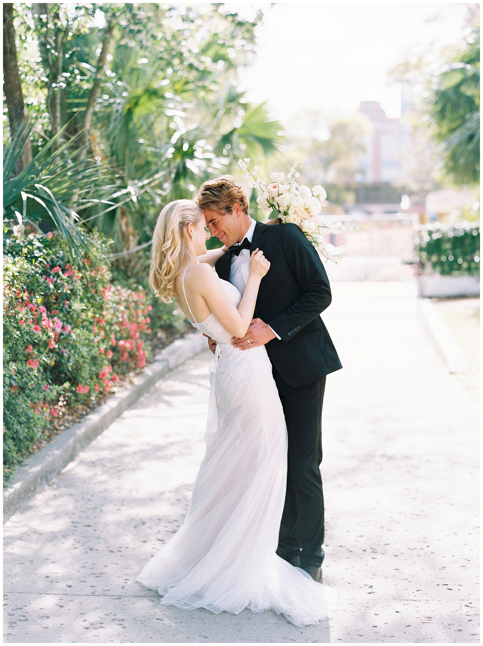 The-Wickliffe-House-Wedding-Charleston-Danielle-Defayette-Photography_0009.jpg