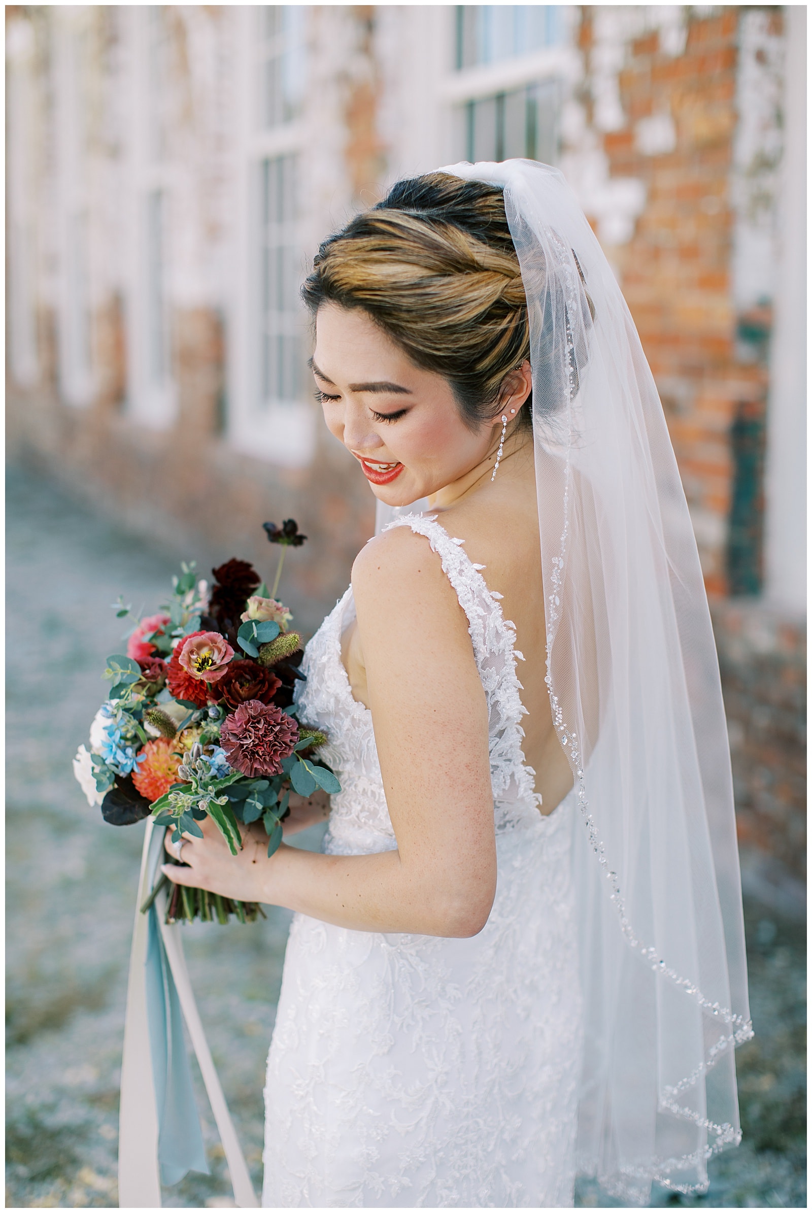Danielle-Defayette-Photography-Cloth-Mill-at-Eno-River-Wedding-NC_0018.jpg
