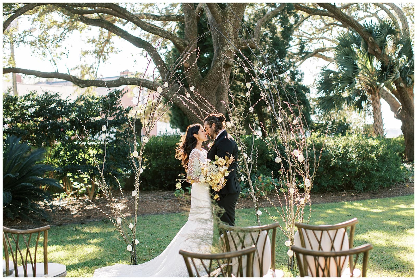 Danielle-Defayette-Photography-Lowndes-Gove-Wedding-Venue-Charleston_0013.jpg