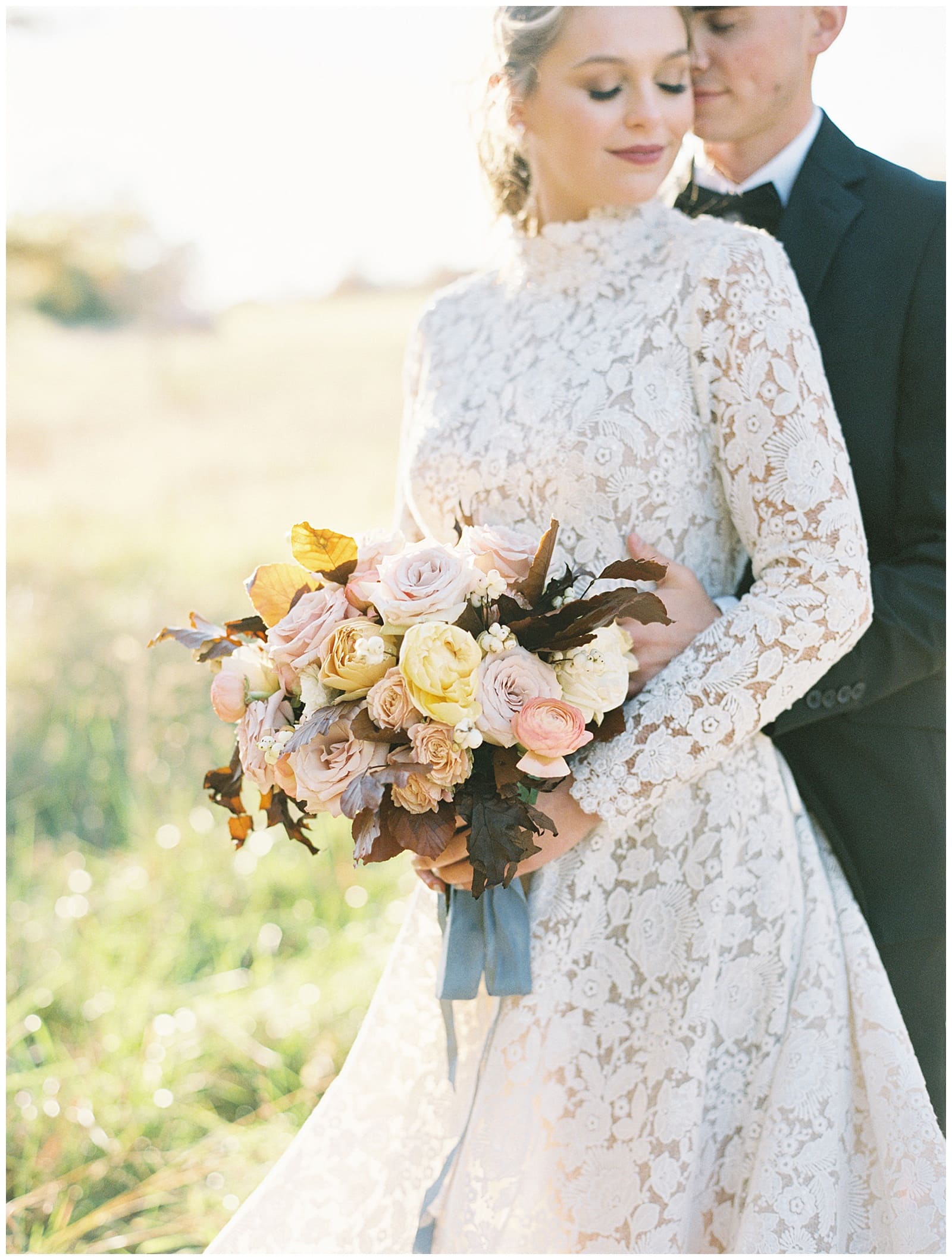 Danielle-Defayette-Photography-Bluebird-Meadows-Farm-Wedding_0003.jpg