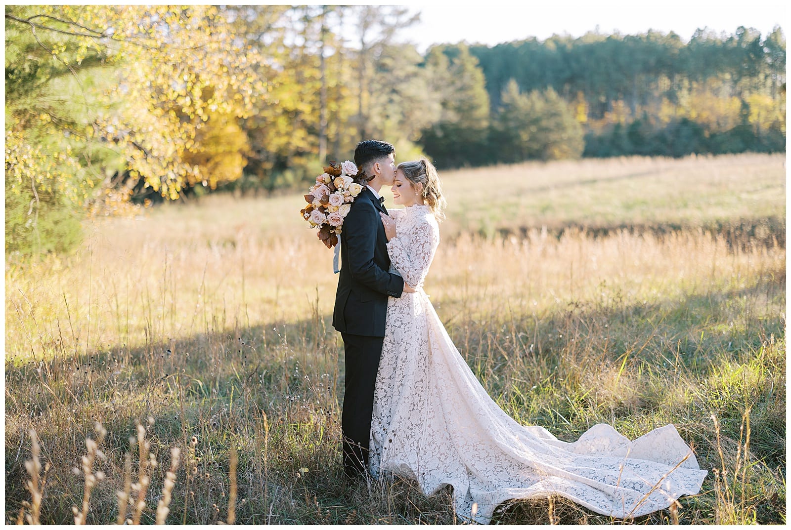 Danielle-Defayette-Photography-Bluebird-Meadows-Farm-Wedding_0014.jpg