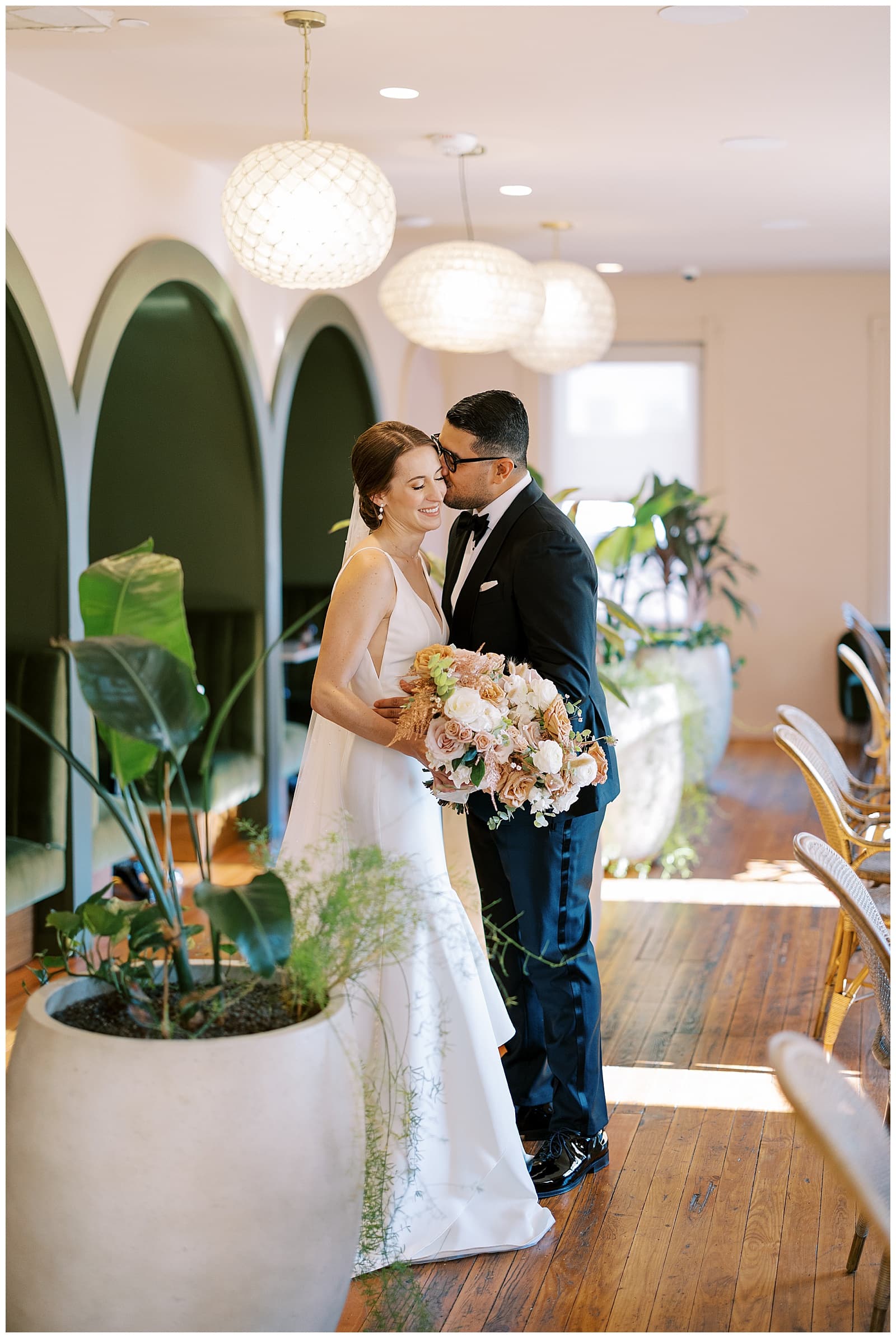 Danielle-Defayette-Photography-Common-House-Wedding-Richmond-VA_0025.jpg
