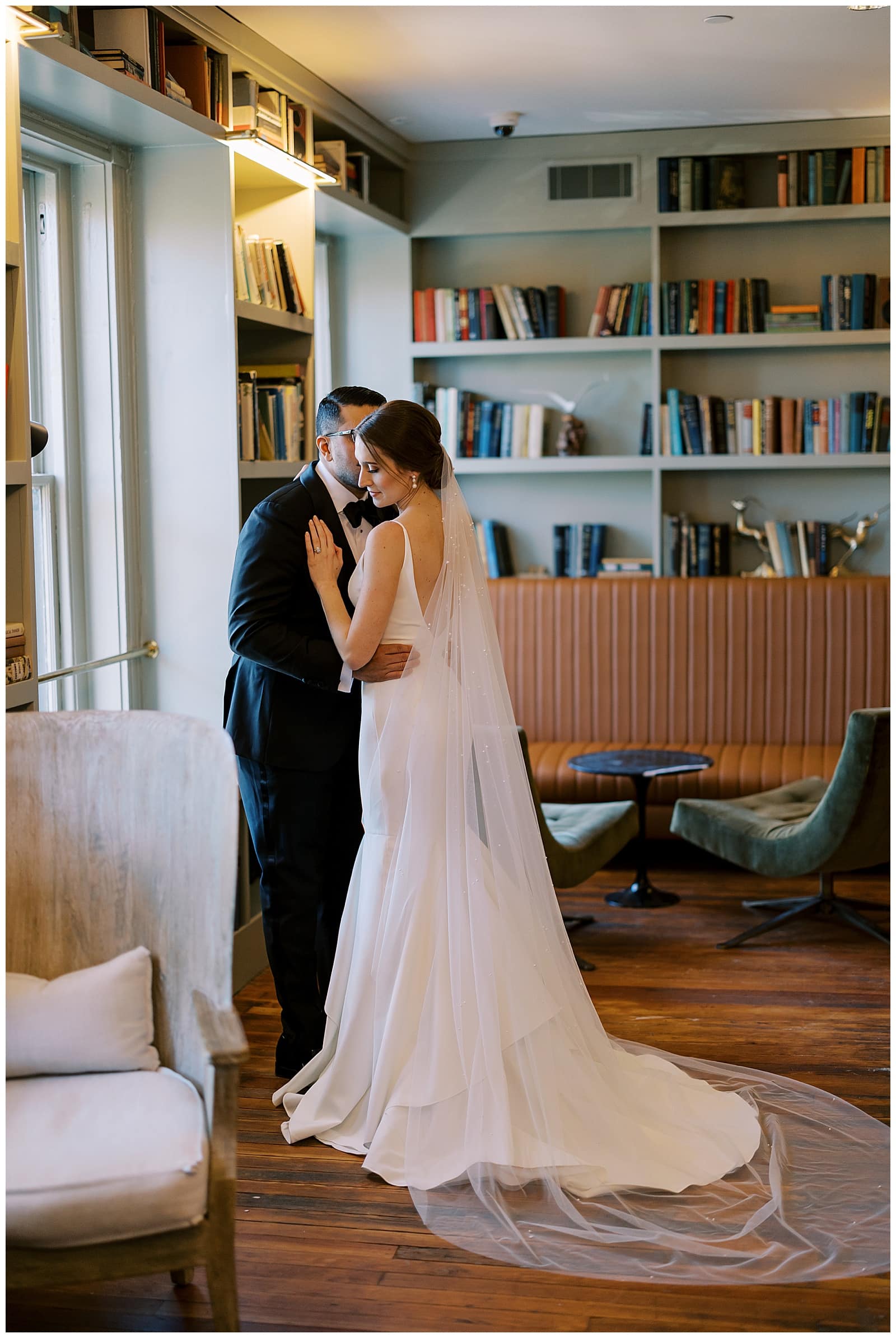 Danielle-Defayette-Photography-Common-House-Wedding-Richmond-VA_0026.jpg