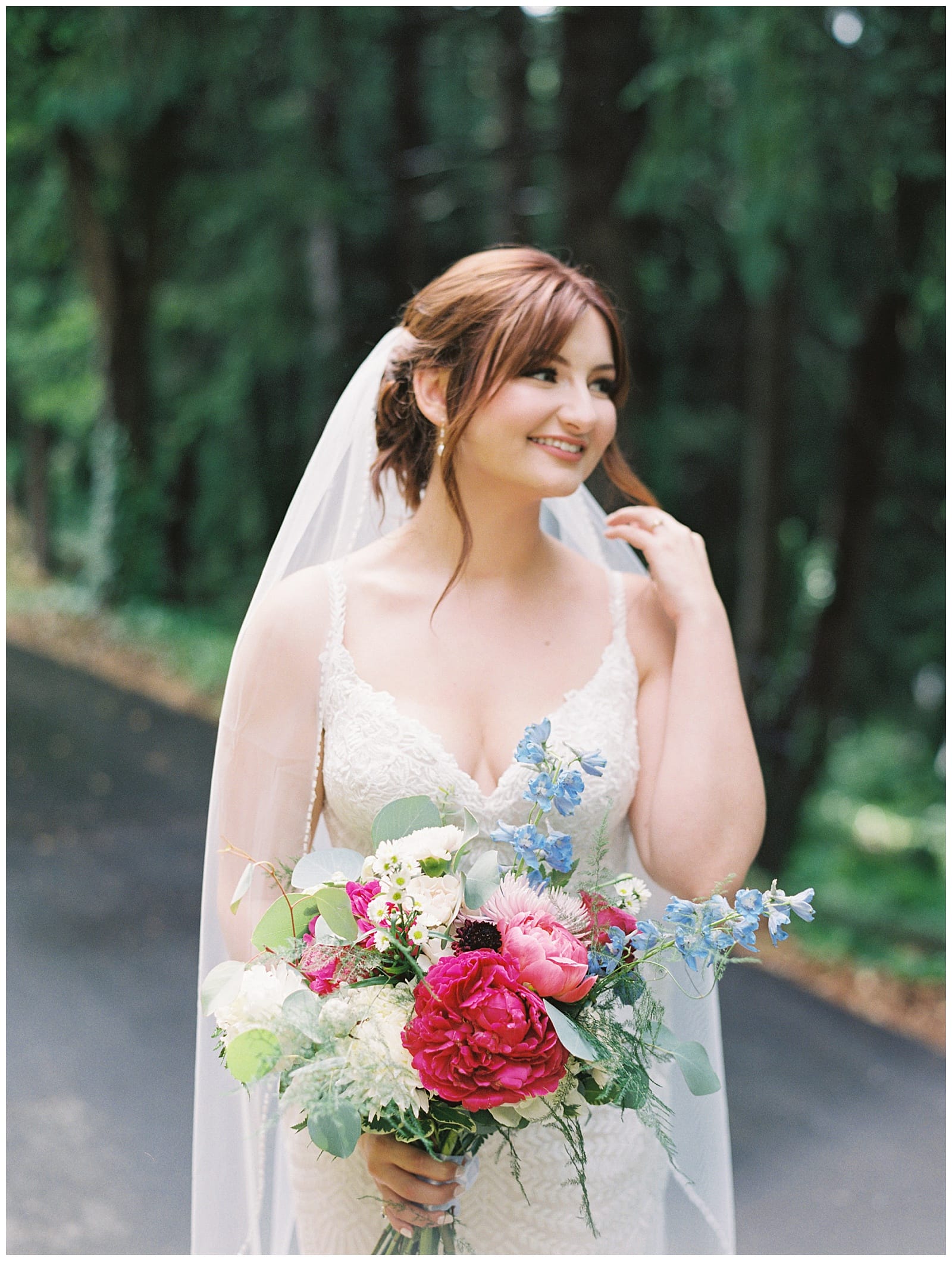 Danielle-Defayette-Photography-Engadine-Inn-and-Cabins-Wedding-Asheville-NC_0021.jpg