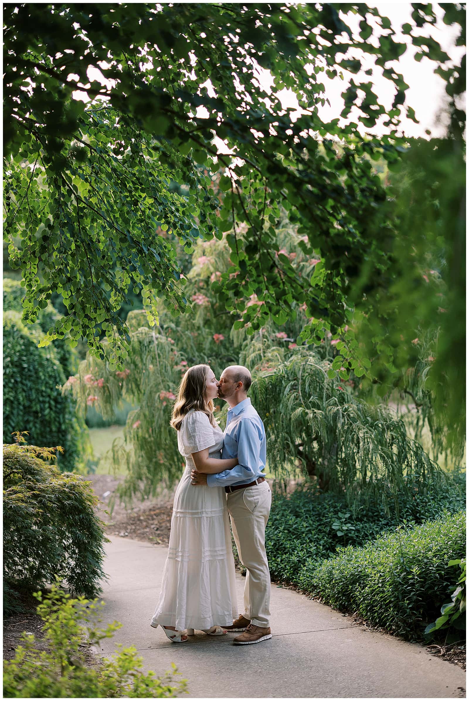 Danielle-Defayette-Photography-Raleigh-Rose-Garden-Engagement-Photos_0024.jpg