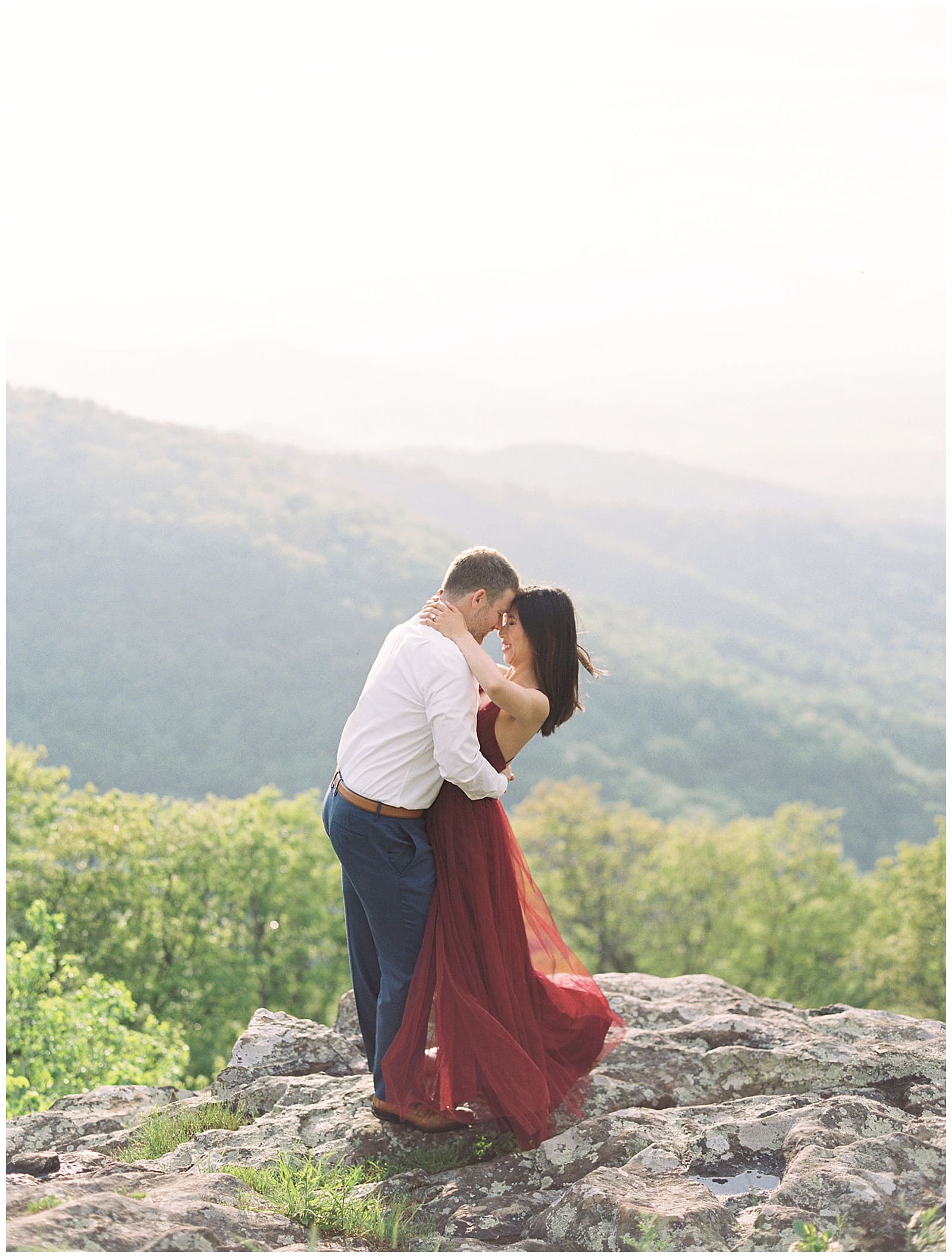 Danielle-Defayette-Photography-Shenandoah-National-Park-Engagement_0006.jpg