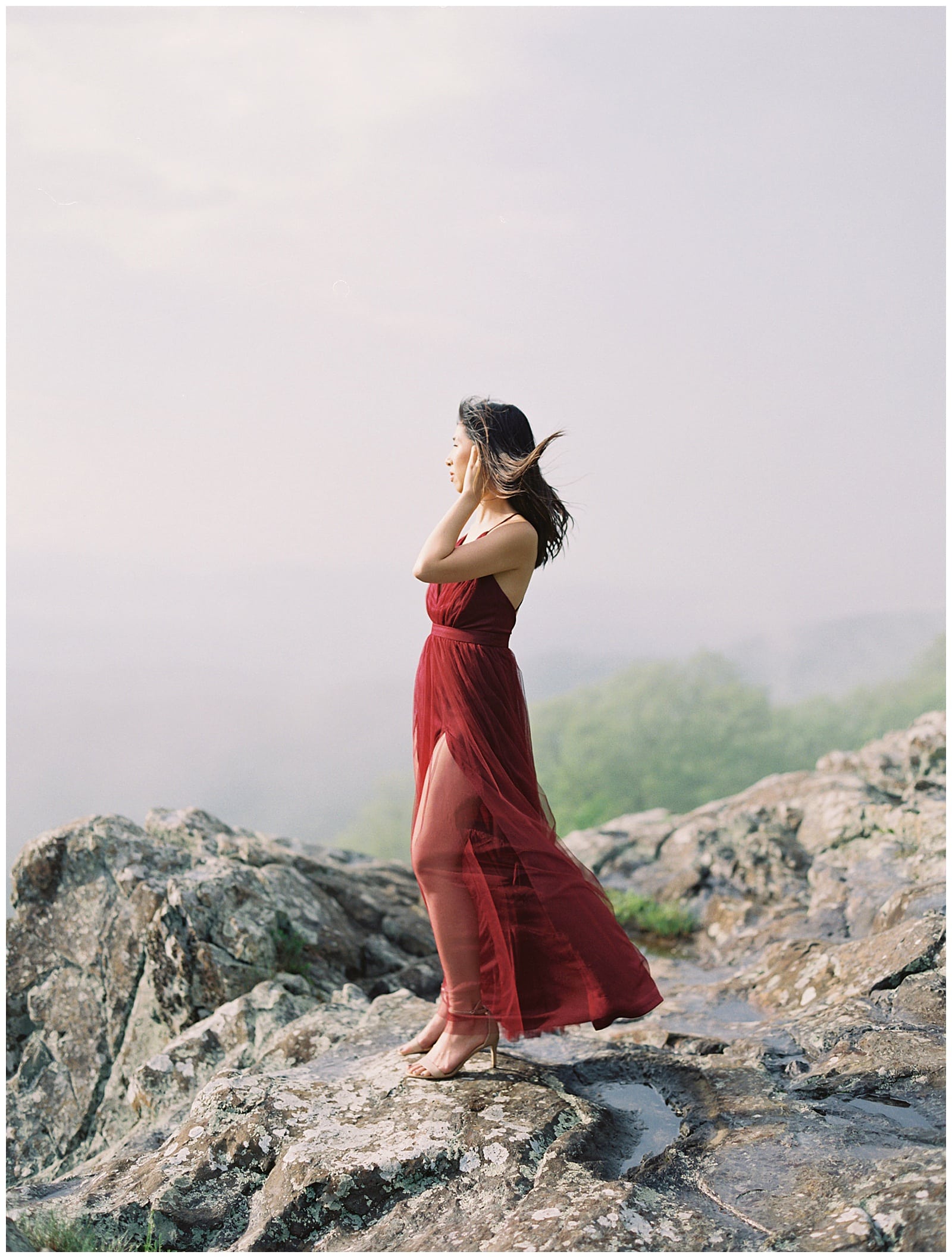 Danielle-Defayette-Photography-Shenandoah-National-Park-Engagement_0031.jpg