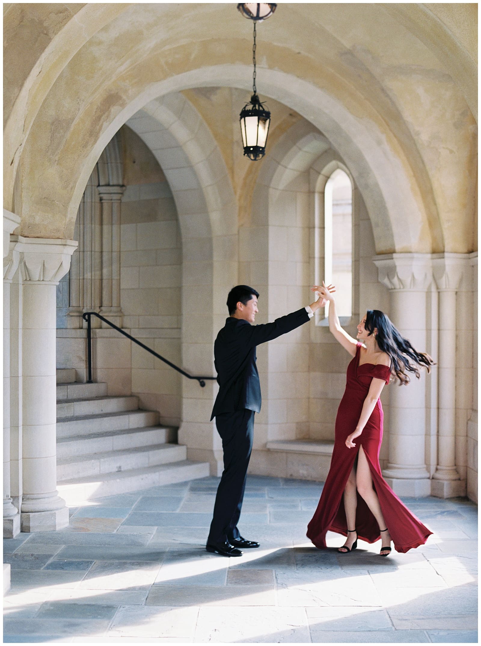 Danielle-Defayette-Photography-Washington-National-Cathedral-Engagement-Photos_0003.jpg