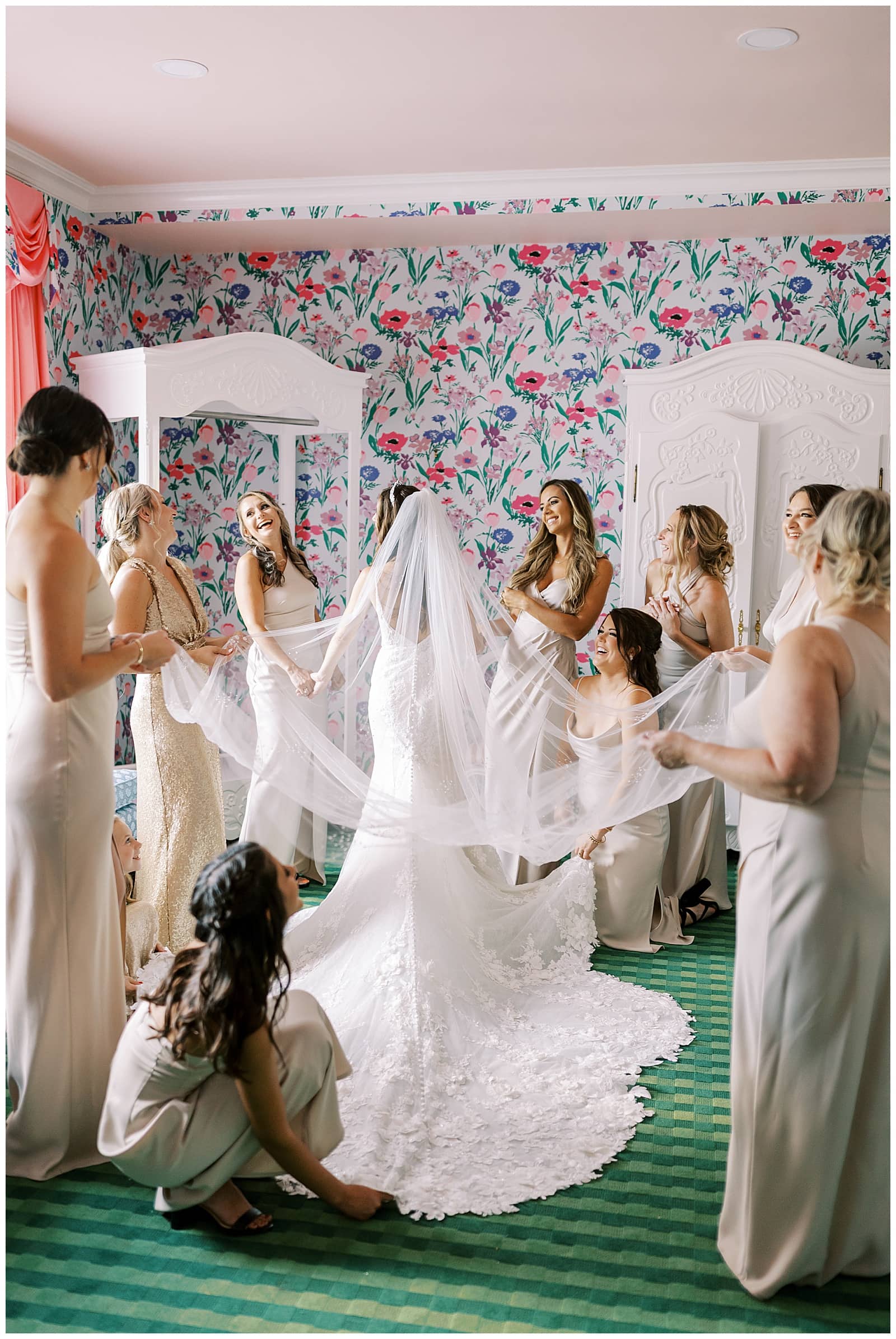 Danielle-Defayette-Photography-The-Greenbrier-Wedding-WV_0023.jpg