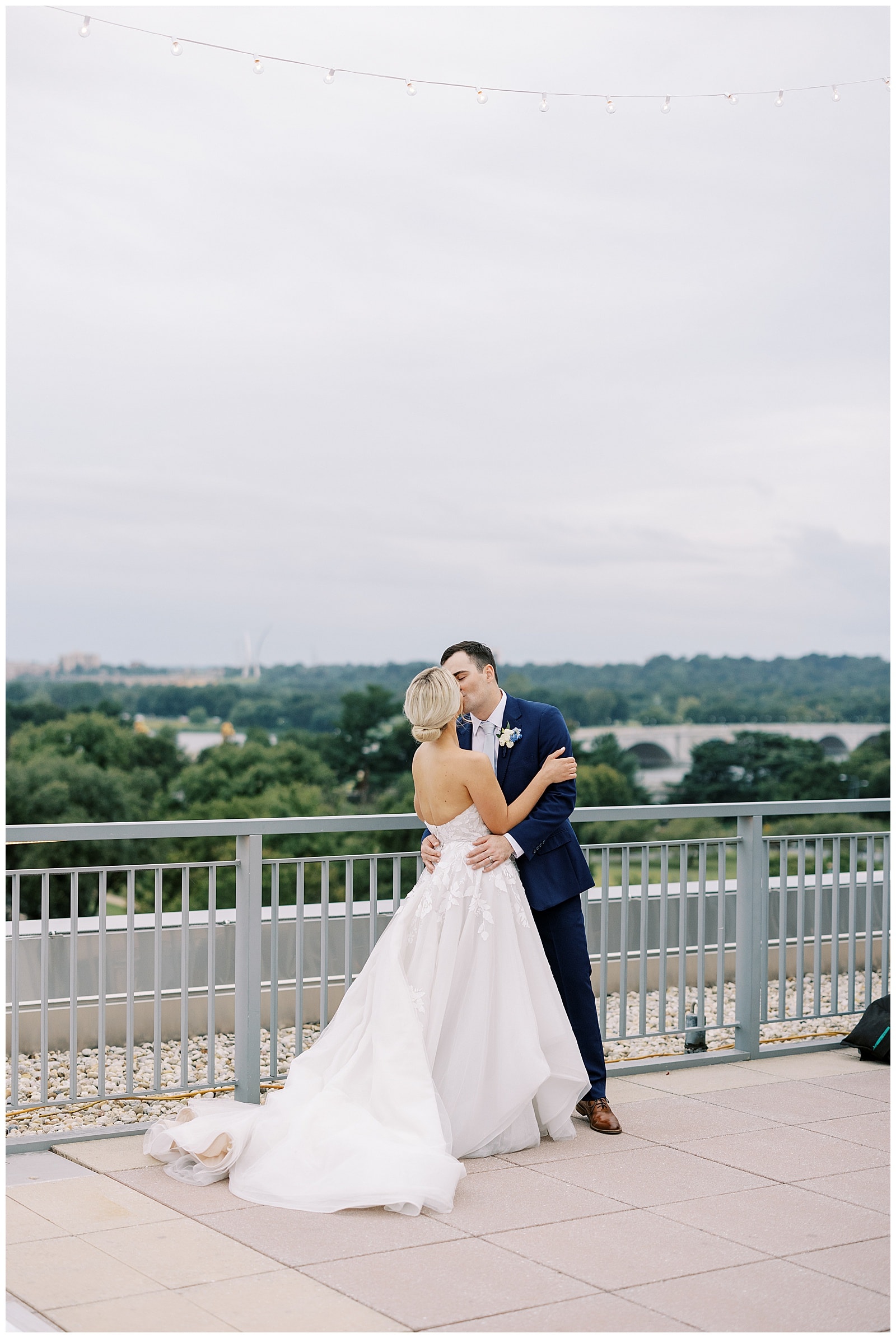 Danielle-Defayette-Photography-potomac-view-terrace-wedding-dc_0028.jpg