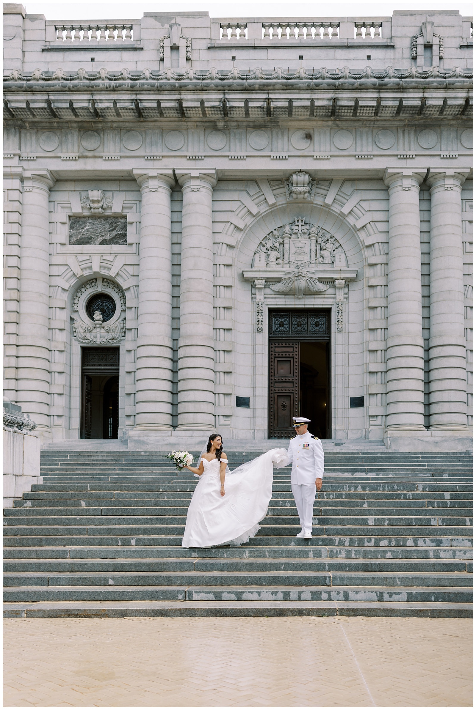 Danielle-Defayette-Photography-naval-academy-chapel-wedding-MD_0010.jpg