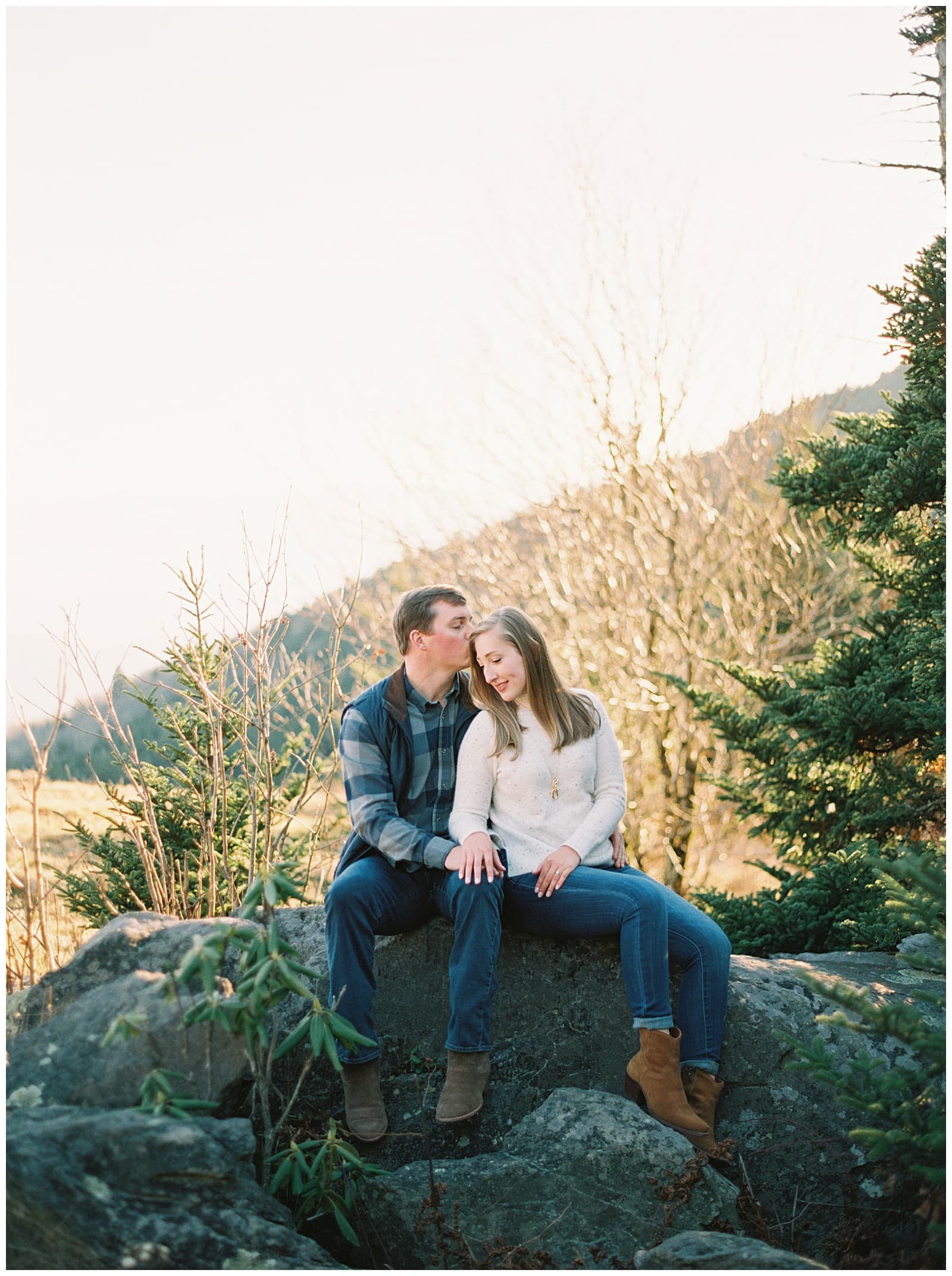 Danielle-Defayette-Photography-Roan-Mountain-Engagement-Photos_0013.jpg